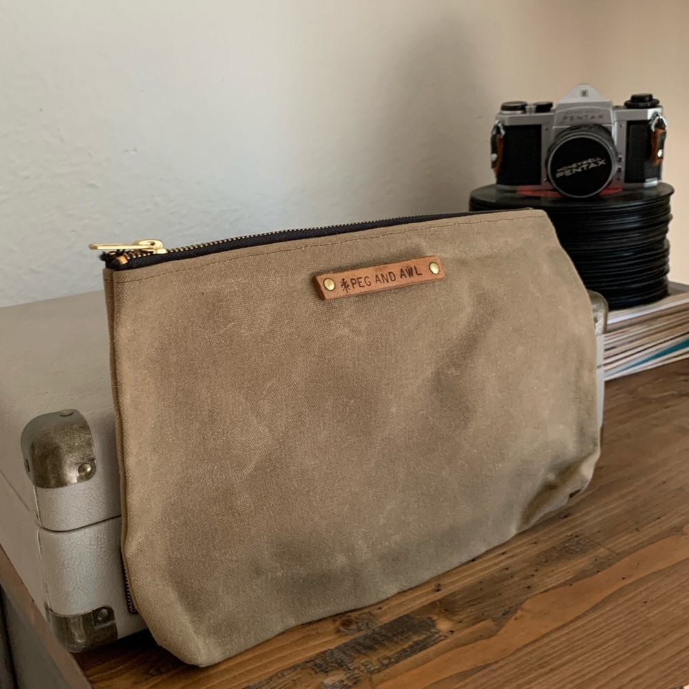 SOLD Peg and Awl Waxed Canvas Trendy Pouch Bag - Picture 3 of 8
